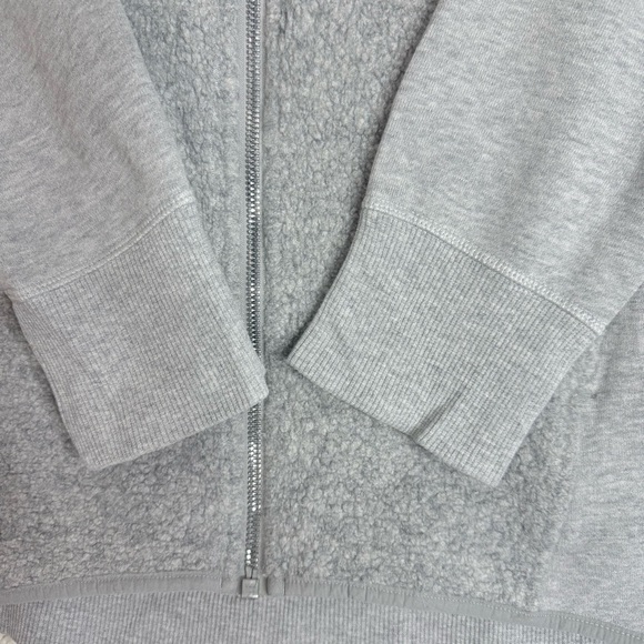 Lululemon Stand Out Sherpa Full Zip Jacket Size 6 in Heathered Core Light Grey - Picture 4 of 10